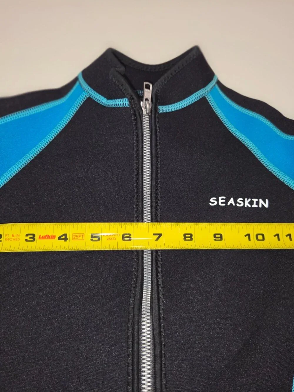 SeaSkin Wetsuit Sz 10 Youth In Great Condition w/out tags